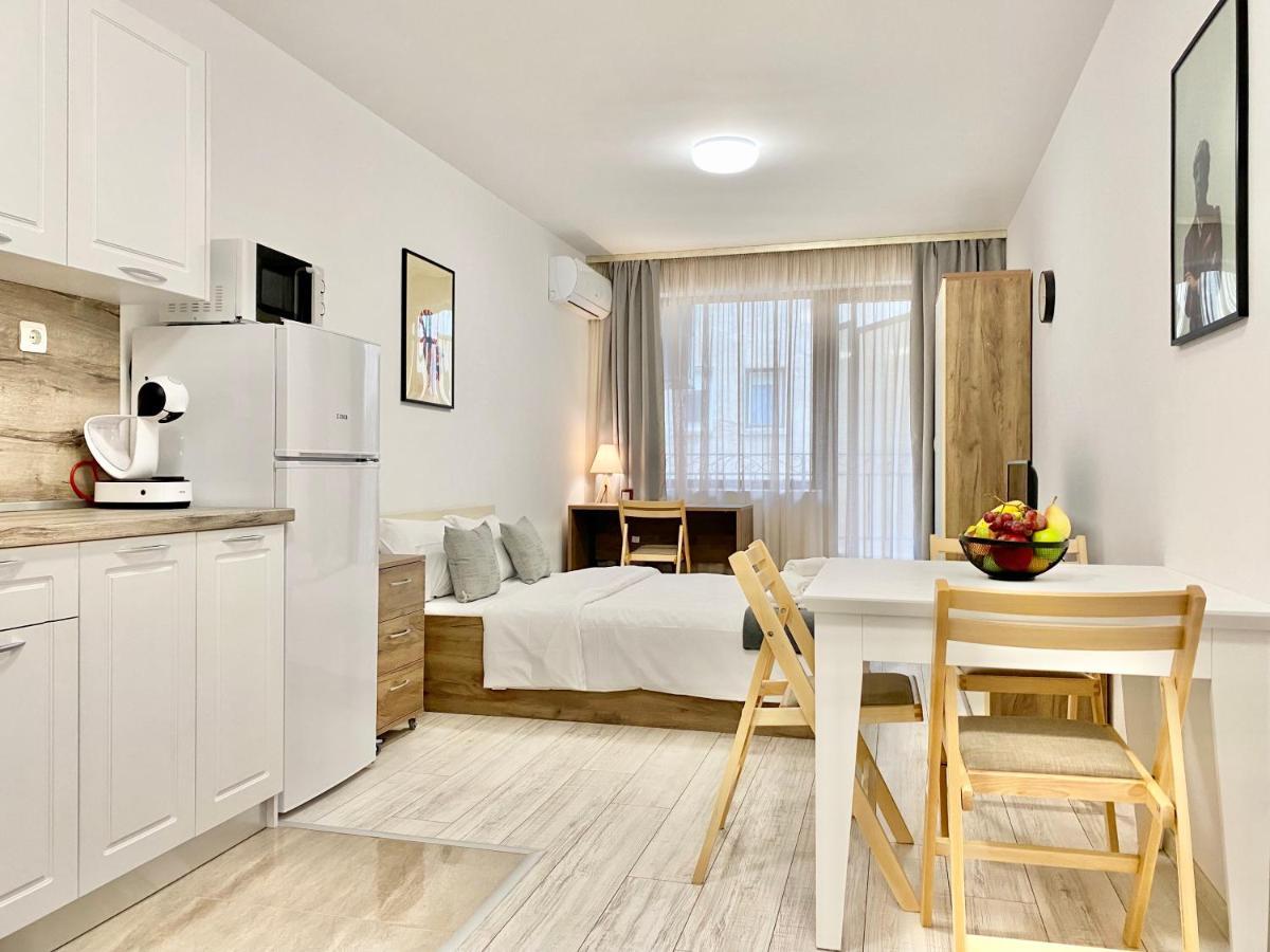 Cozy Studio Next To State Opera With Work Space Stara Zagora Exterior foto